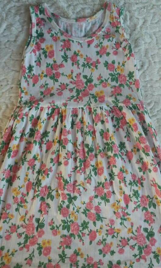 Bea Dress (Large 5 to 7 yo) (Category: Babies & Kids Fashion) located in Taytay. Submitted by anneodacrem (Listing ID 211186236, Image 2). Description: Bea Dress Large 5 to 7 yo Cotton Plus Sf.