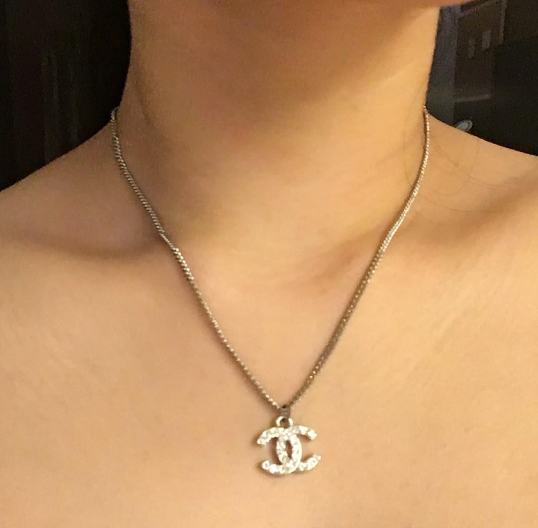 Chanel 18K White Gold Diamond Eternal No 5 Pendant Necklace