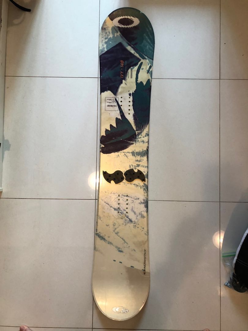 Female Snowboard Salomon Ivy 148cm