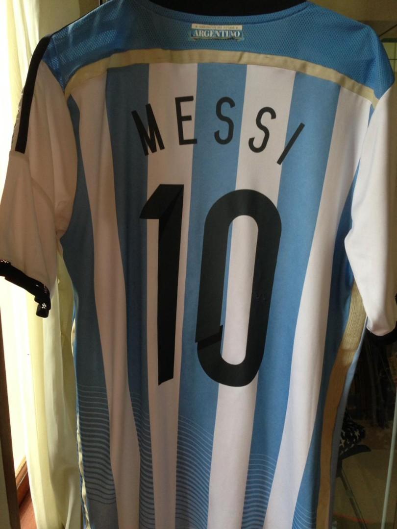 JERSEY ARGENTINA HOME. NAMESET MESSI, Sports, Athletic & Sports