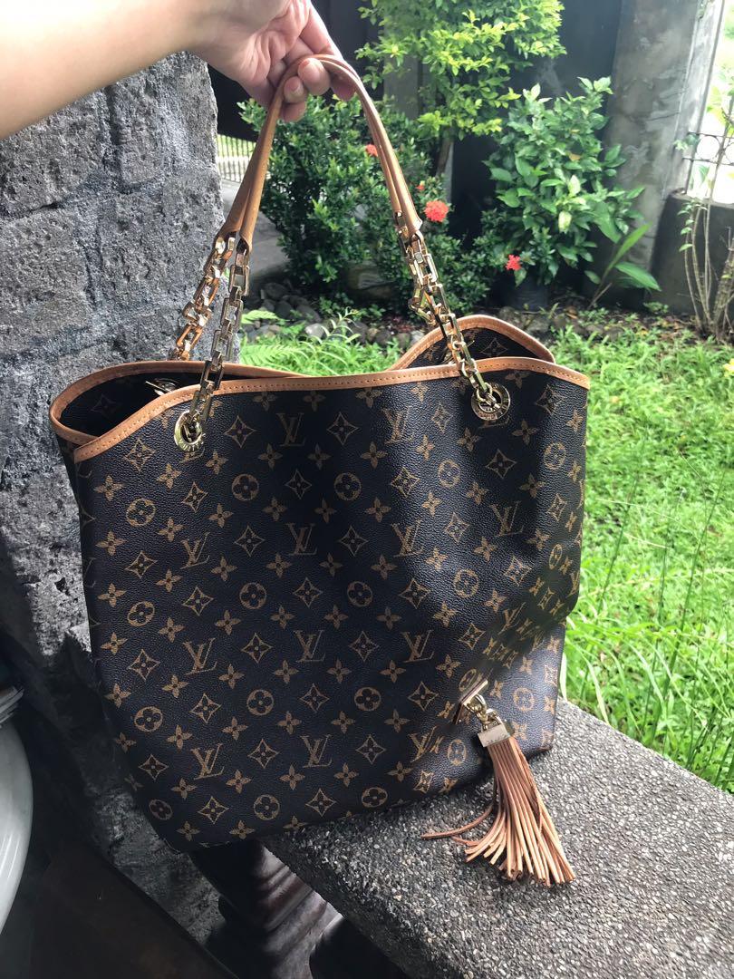 Lv hiver monogram Vintage, Luxury, Bags & Wallets on Carousell