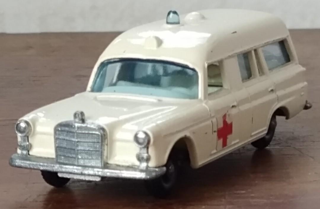 matchbox lesney ambulance