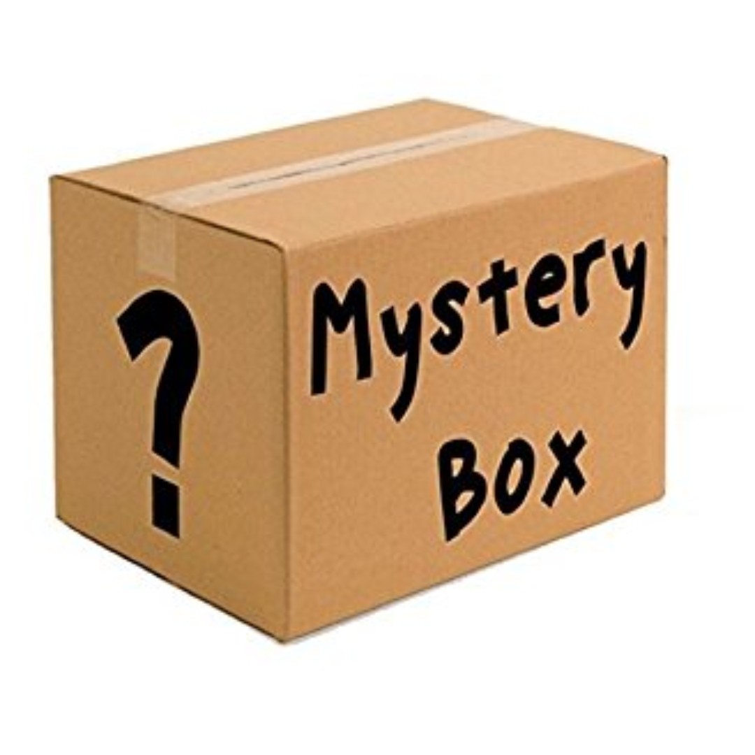 Мистери бокс отзывы. Mystery Box. Коробка Мистери бокс. Надпись на коробку. Коробки с надписями.