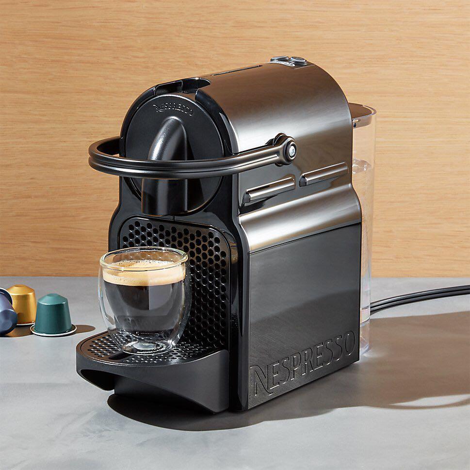 Crack pot Placeret benzin Nespresso Inissia black coffee machine, TV & Home Appliances, Kitchen  Appliances, Coffee Machines & Makers on Carousell
