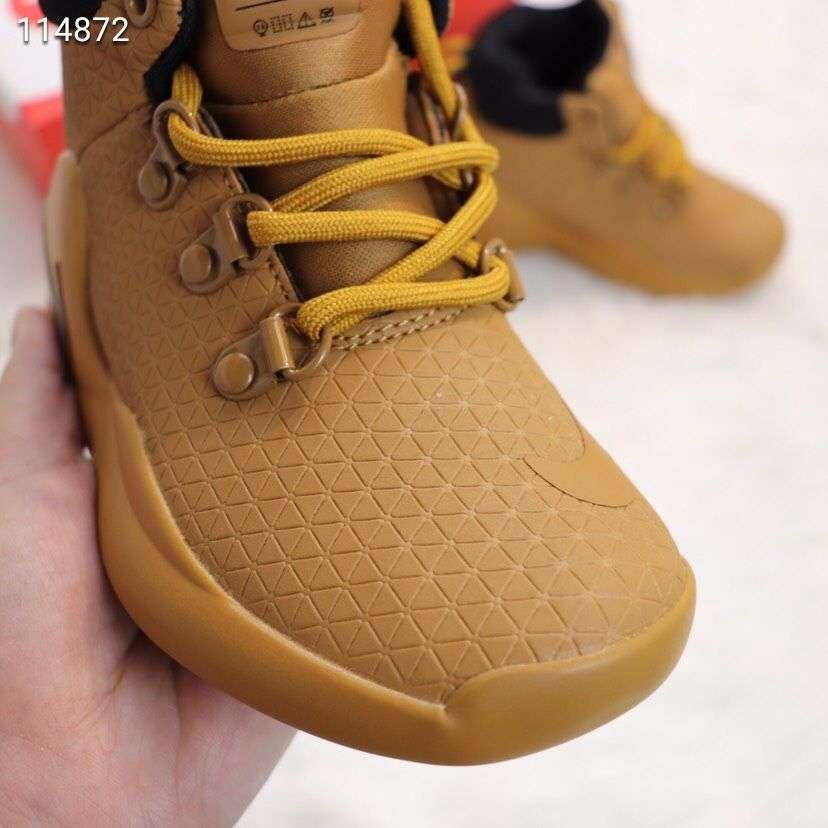Nike Sizano for kids adult