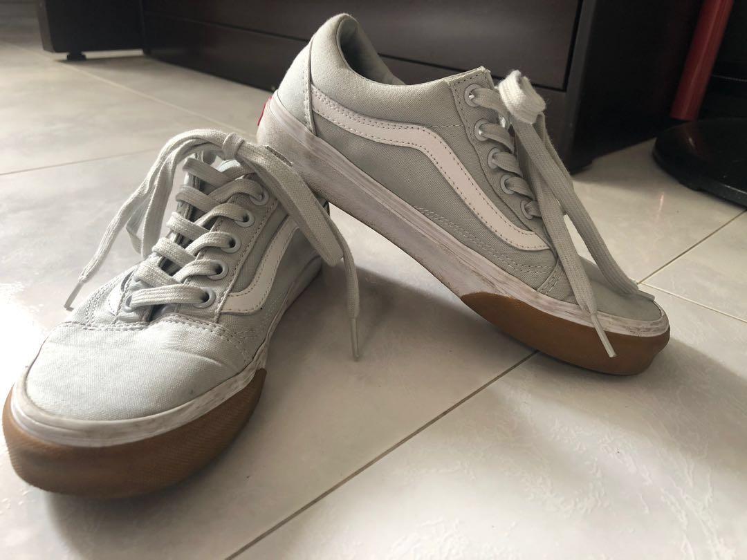 grey sneakers mens