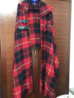 Burberry 披肩外套