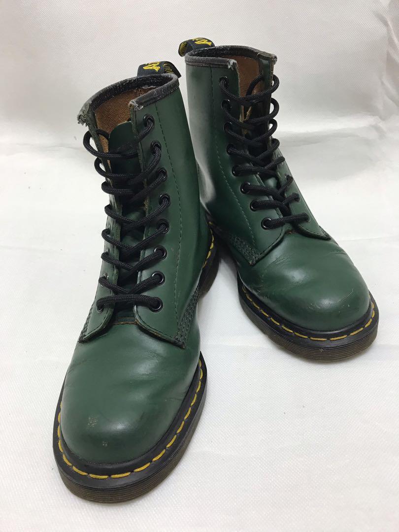 dr martens 1460 smooth green