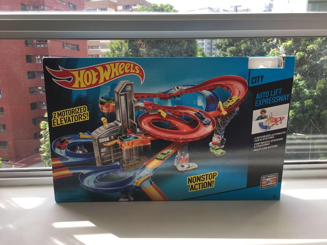 hot wheels car lift