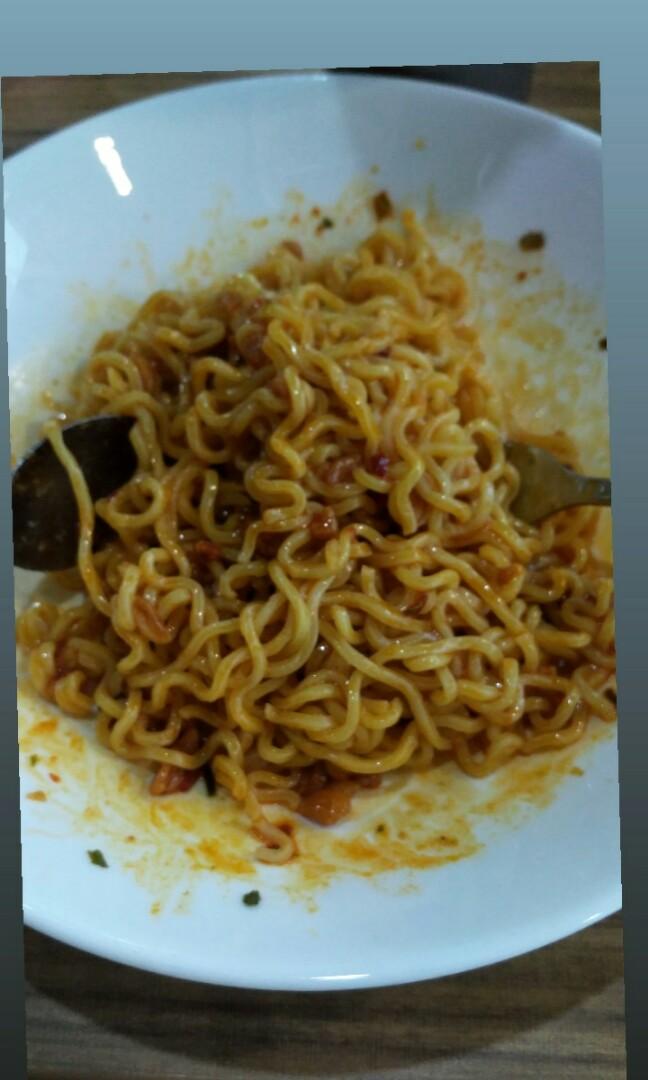 Indomie Hype Abis Mie Goreng Rasa Ayam Geprek Food Drinks