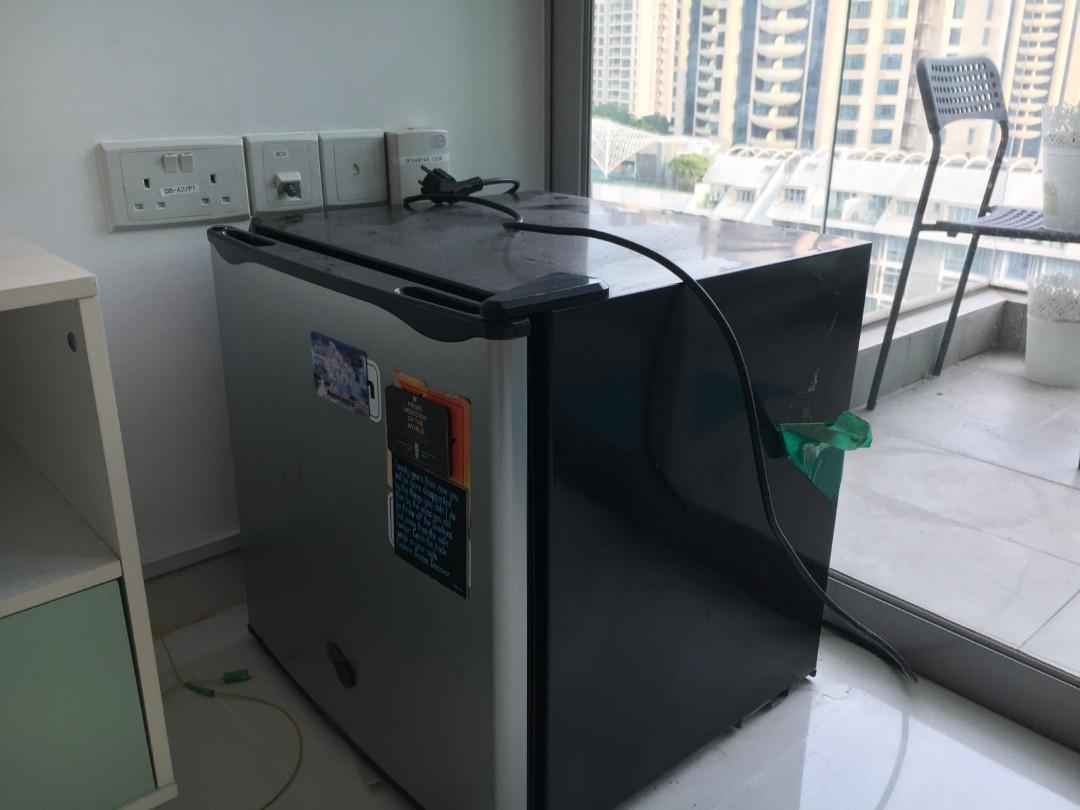 Kimchi Fridge Tv Home Appliances Kitchen Appliances Refrigerators Freezers On Carousell Kimchi Fridge Tv Home Appliances Kitchen Appliances Refrigerators Freezers On Carousell