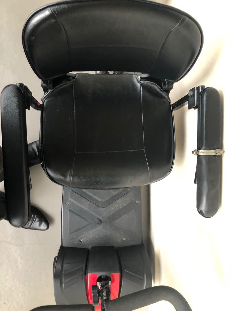 Lascal Buggy (Category: Other PMDs & Parts) located in Singapore. Submitted by yeo.ching.7 (Listing ID 211356850, Image 3). Description: Used for 1 year .