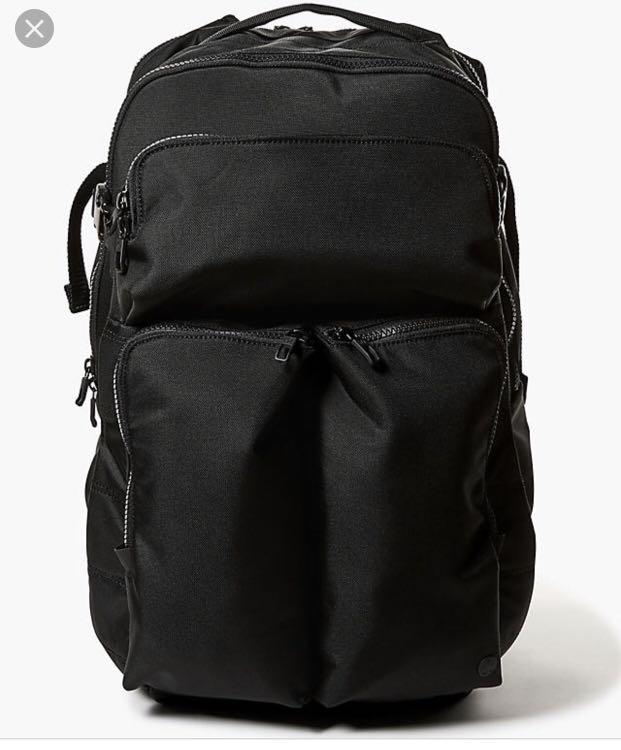 Lululemon Assert Backpack (Black), Men's Fashion, Bags, Backpacks on