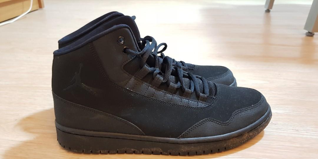 Jordan executive triple black online