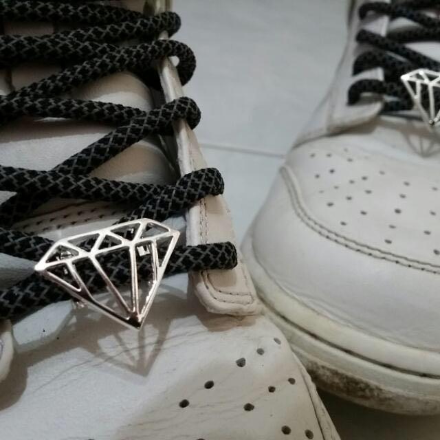 nike cortez lace lock