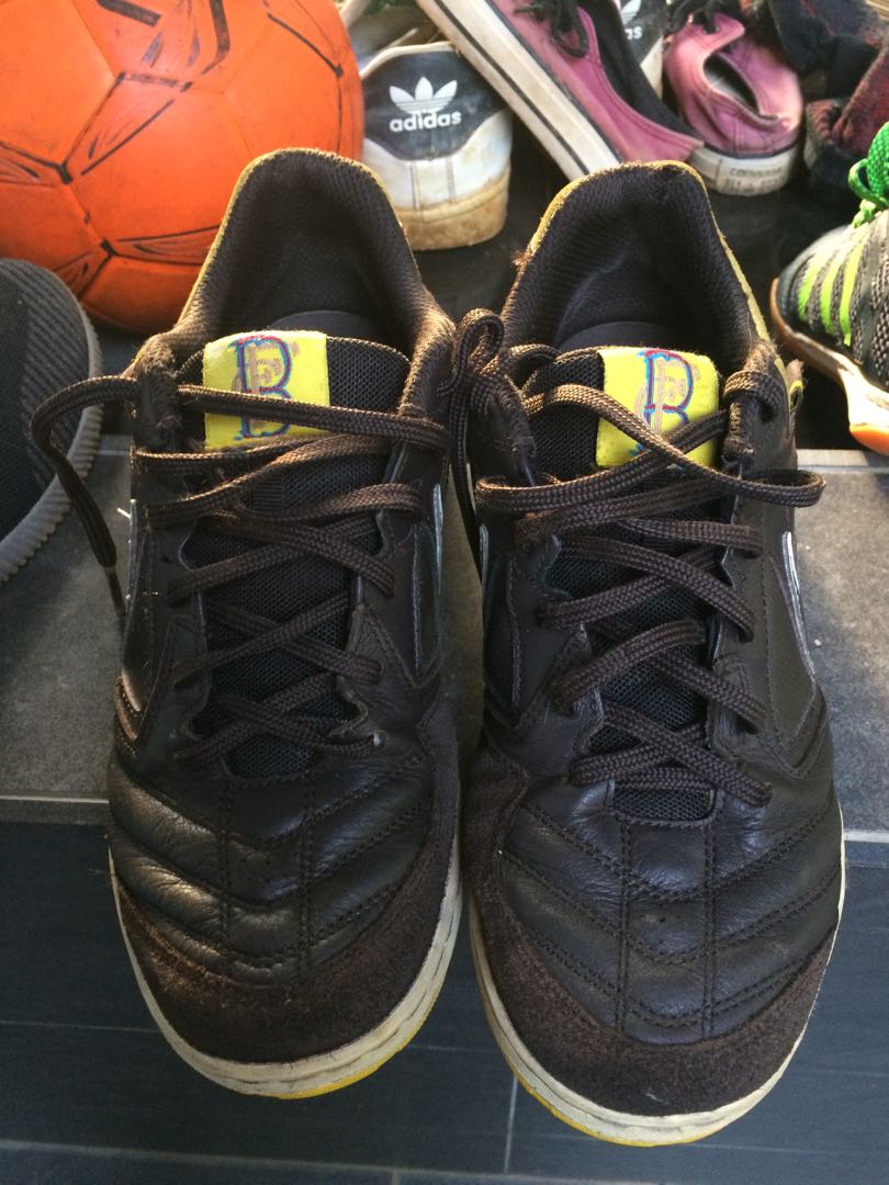 NIKE GATO, Men's Fashion, Activewear on Carousell
