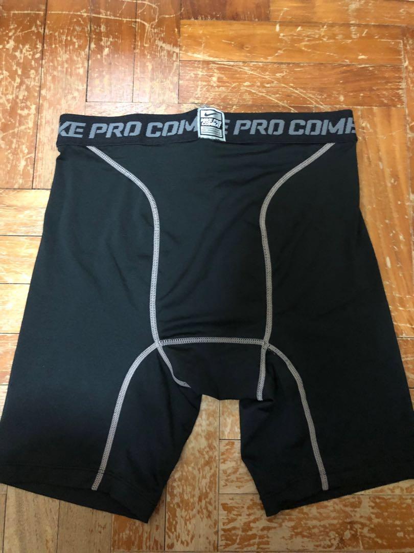 BN Nike pro combat tights size S (repriced), Men's Fashion, Activewear on  Carousell