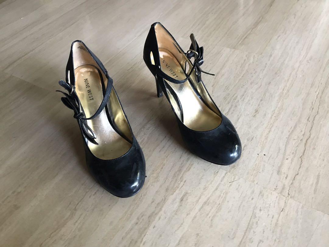 nine west black heels