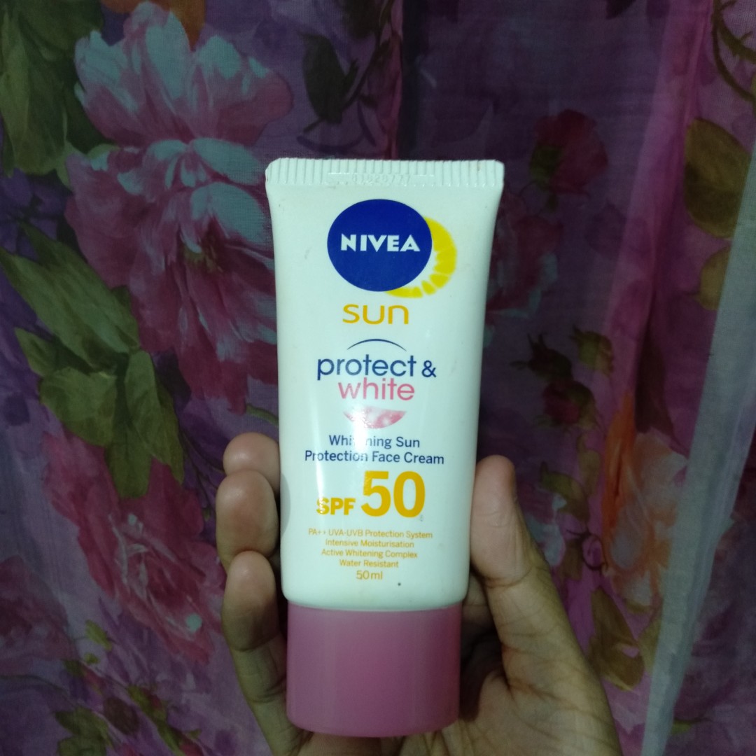Blazen eiwit reactie NIVEA Whitening Sun Protection Face Cream, Beauty & Personal Care, Face,  Face Care on Carousell