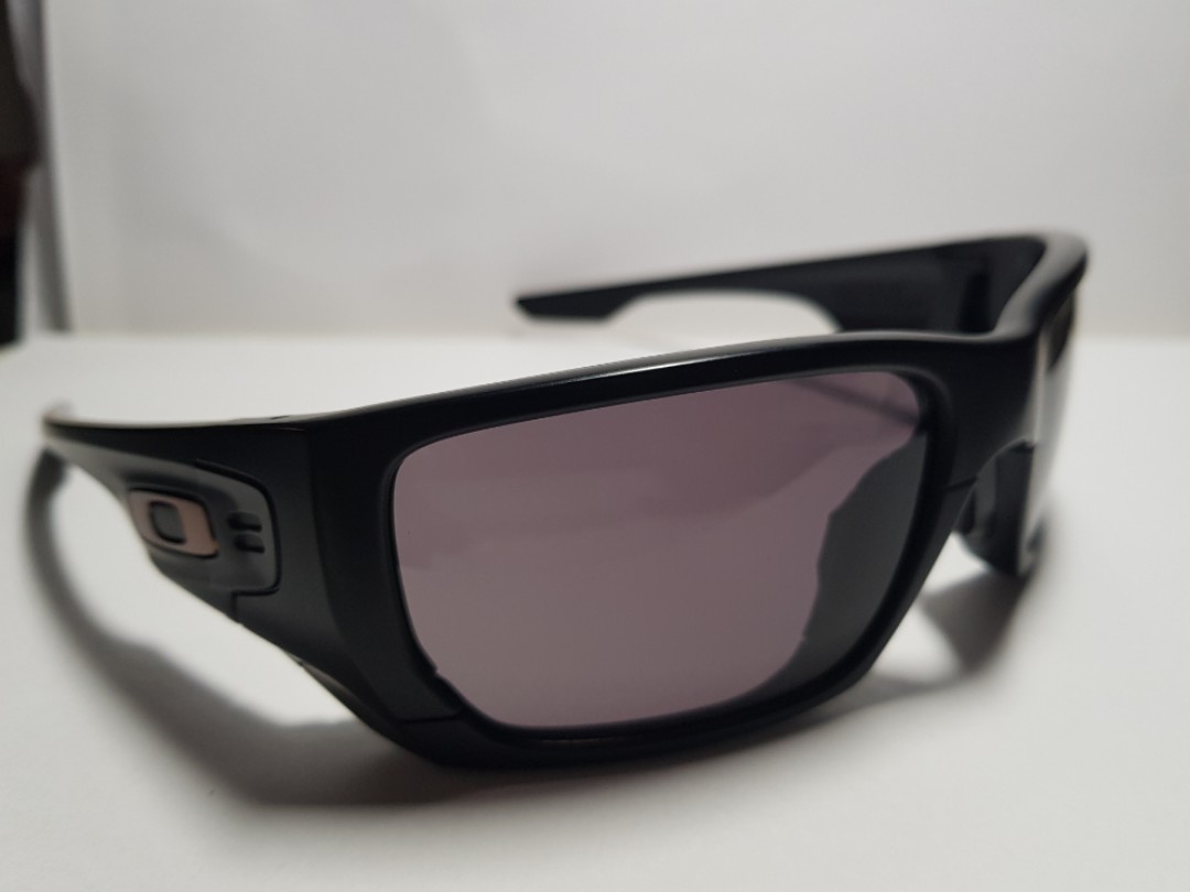 Oakley Style Switch 009194-04, Men's Fashion, Watches & Accessories ...