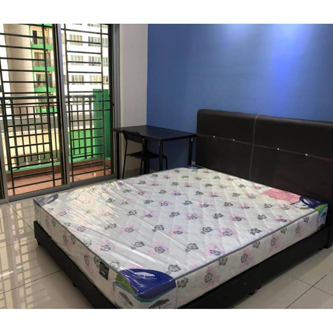 Oug Parklane Room For Rent Property Rentals On Carousell
