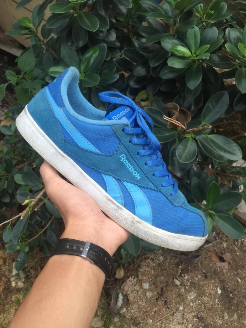 Reebok royal alperez, Fesyen Pria, Sepatu , Sneakers di Carousell