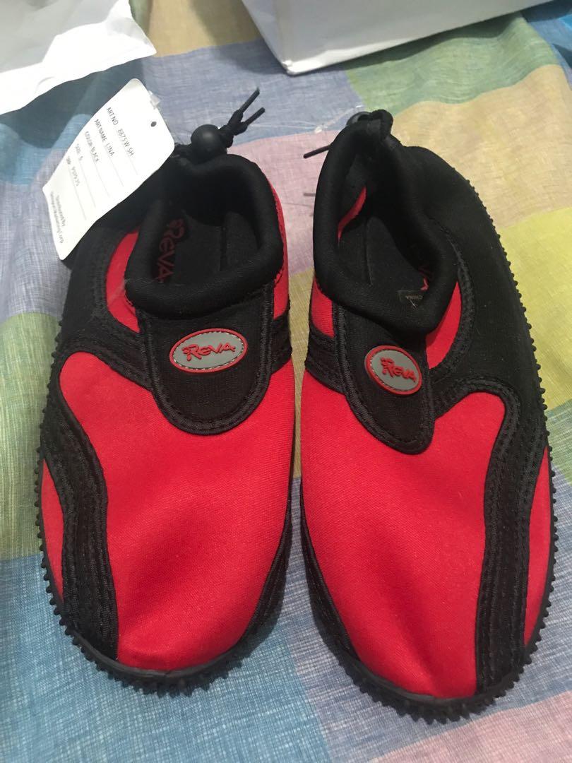 reva aqua shoes
