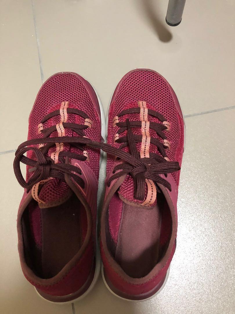 teva sneakers womens