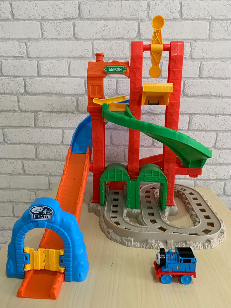 Thomas twisting sales tower tracks