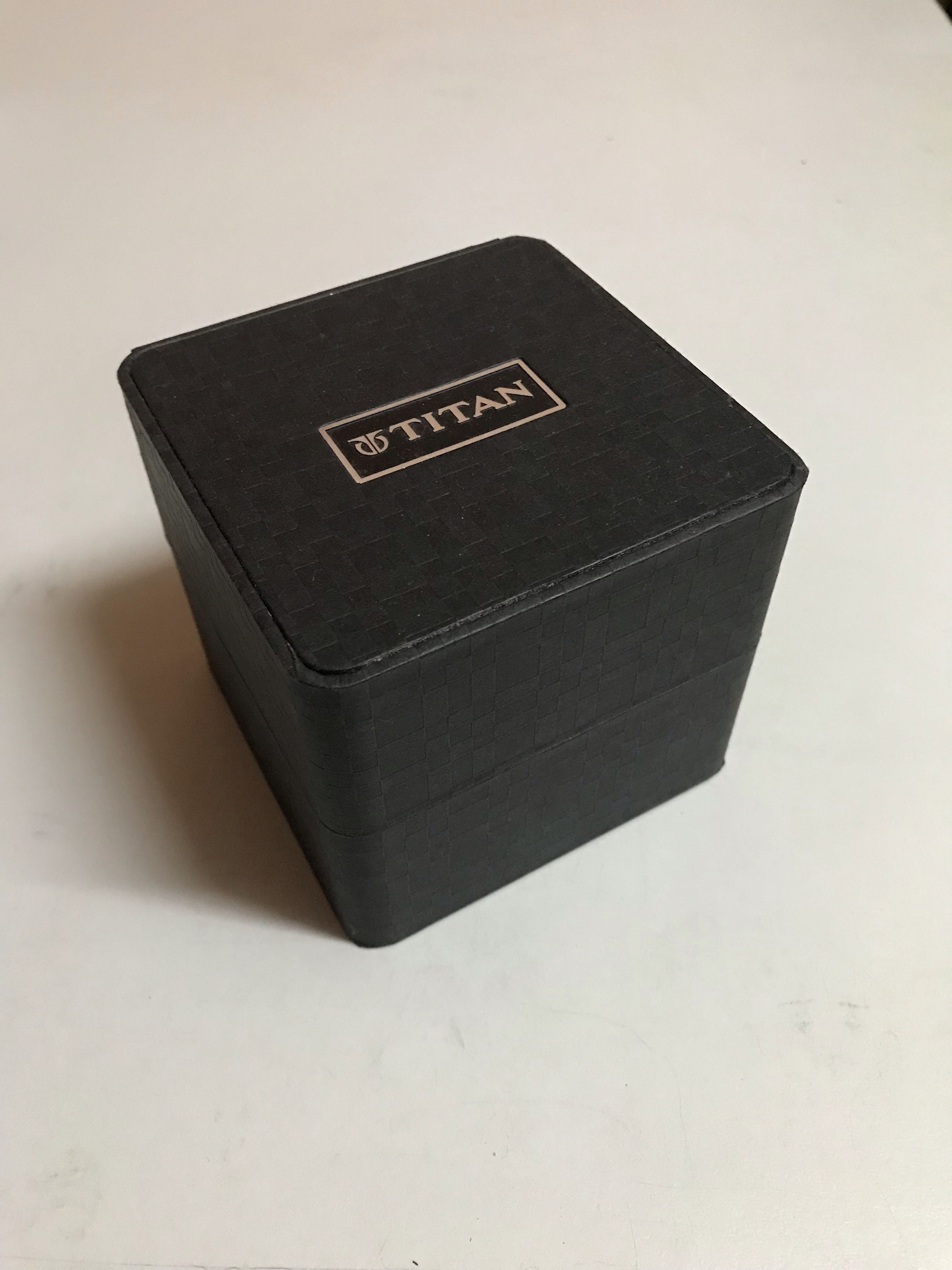 Titan deals watch box