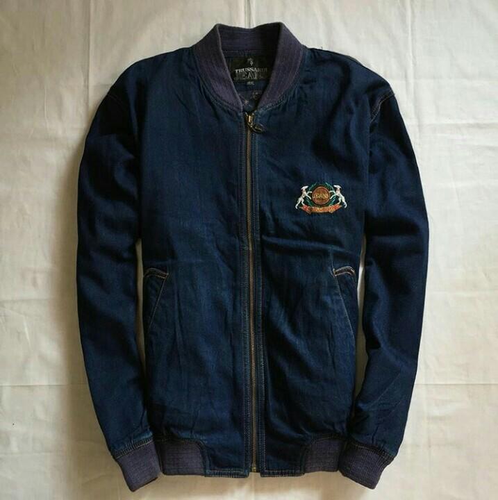Trussardi Jeans, Fesyen Pria, Pakaian 