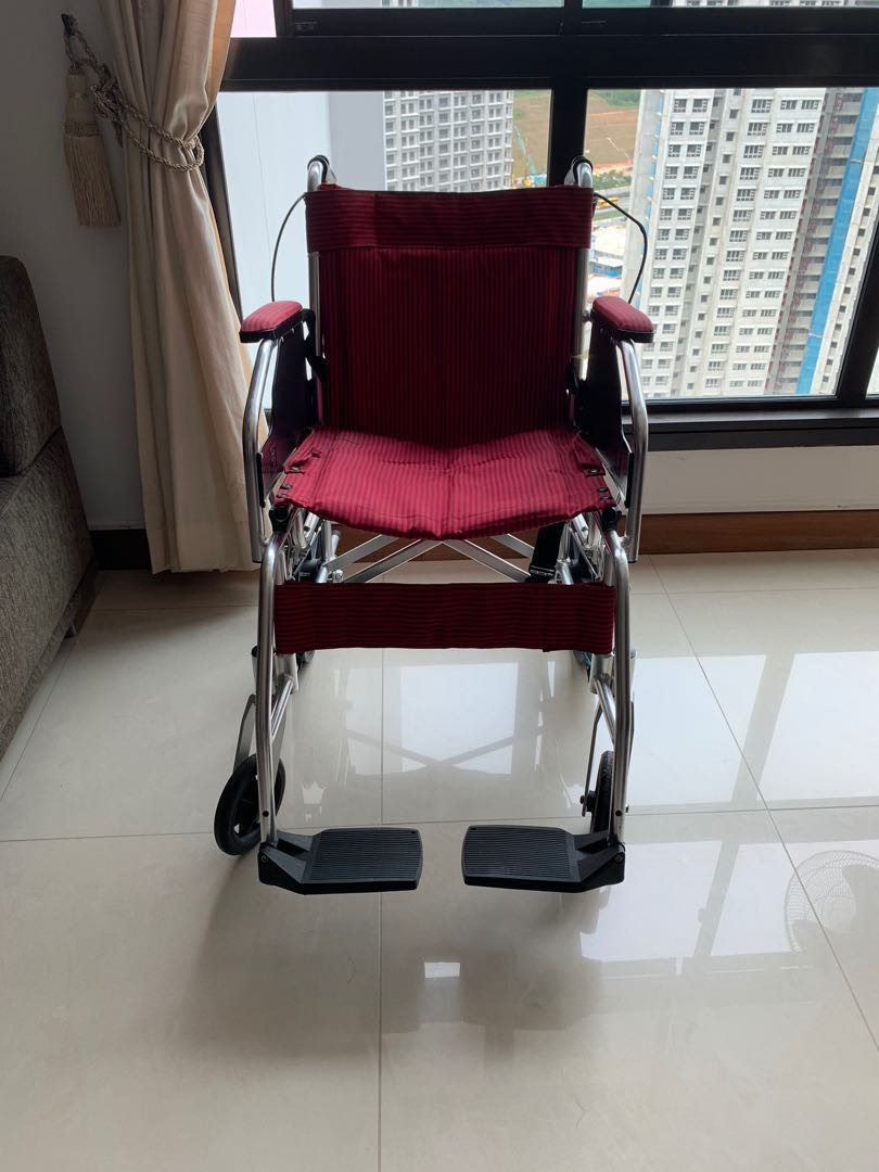 Used Wheel Chair without tyre, Furniture & Home Living, Furniture
