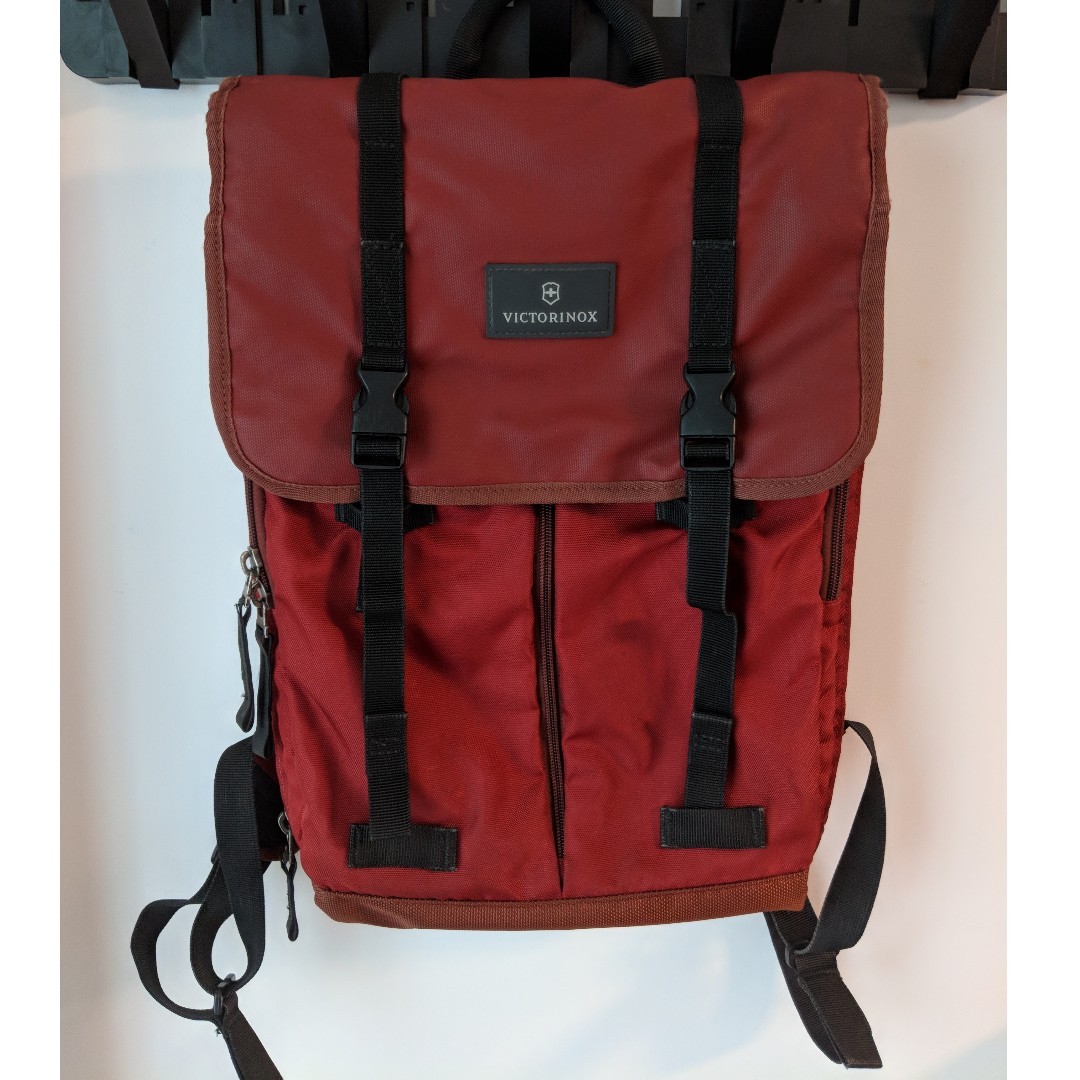 Victorinox Luggage Altmont 3.0 Flapover Laptop Backpack Red