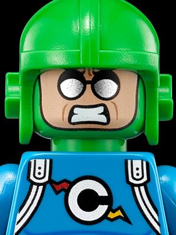 DISPLAY SET (retired) LEGO Batman Movie Egghead Mech Food Fight