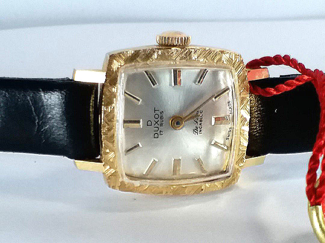 DOXA DUXOT Swiss Made 18k solid gold 750 實金， 70's New Old Stock