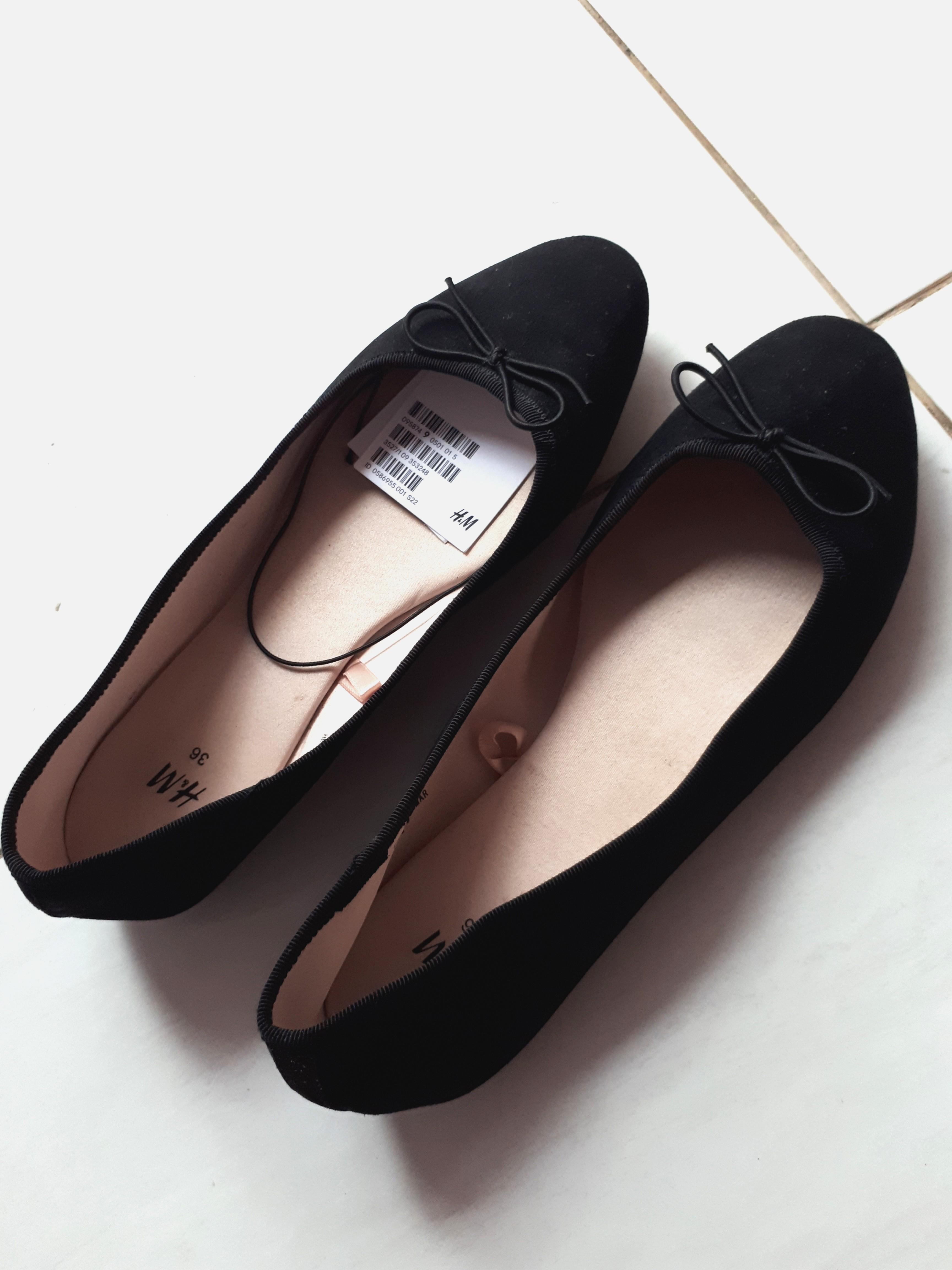flat shoes h&m hitam
