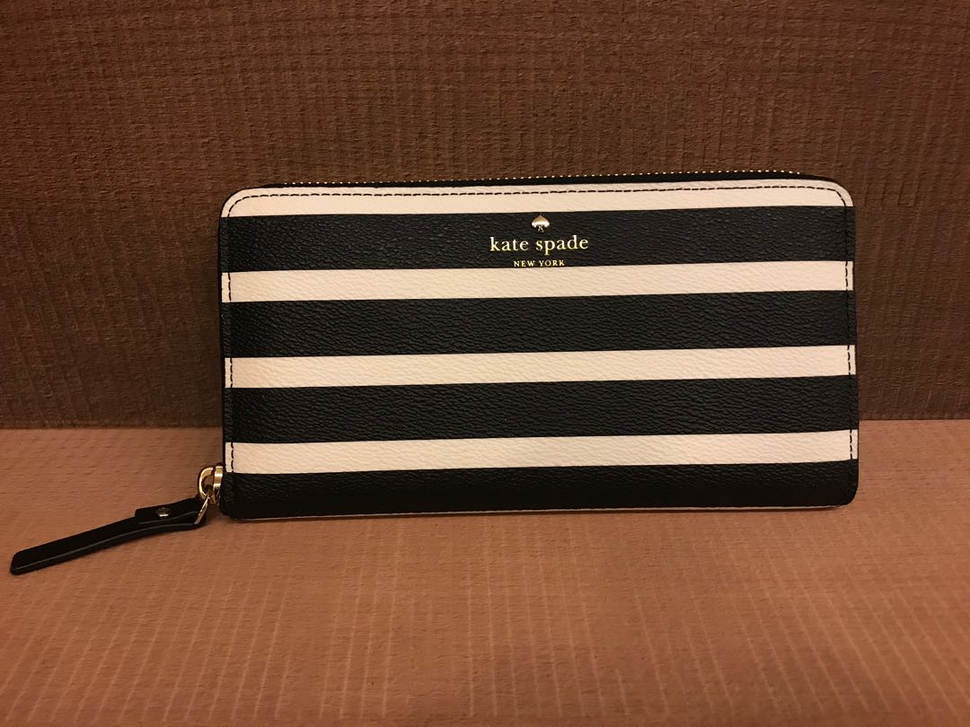 Total 59+ imagen black and white striped kate spade wallet