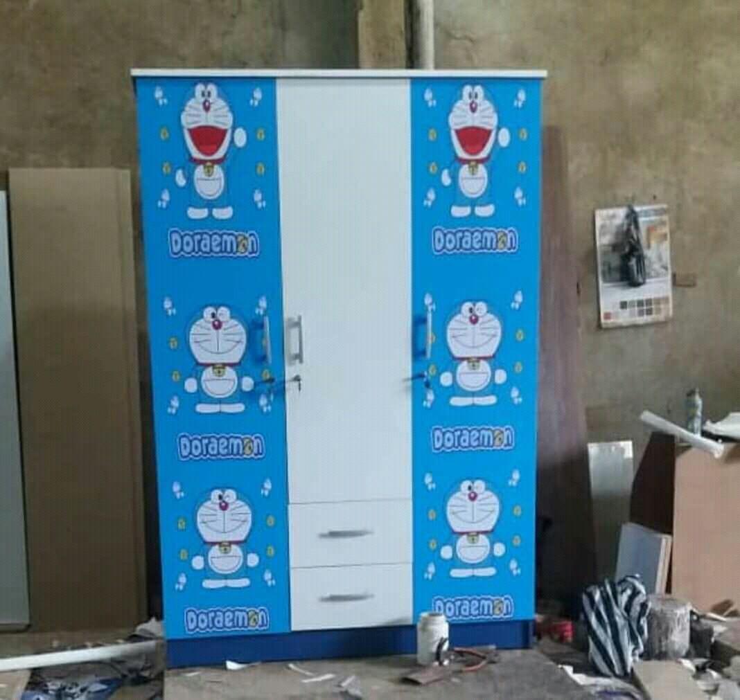Lemari Pakaian Pintu 3 Karakter Doraemon Perabotan Rumah Di Carousell Oleh karena itu dalam pemilihan desainnya tidak hanya melihat dari aspek fungsinya saja. lemari pakaian pintu 3 karakter doraemon