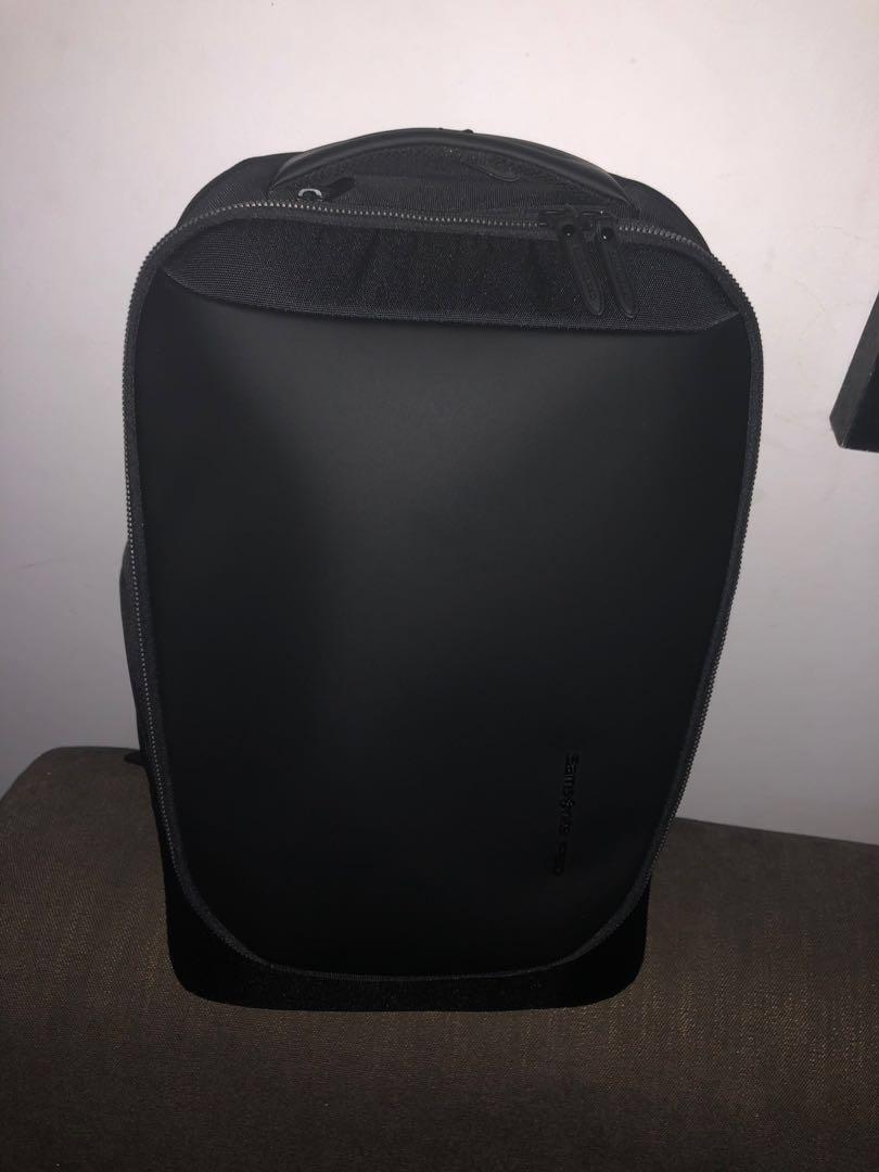 Khardeon samsonite shop