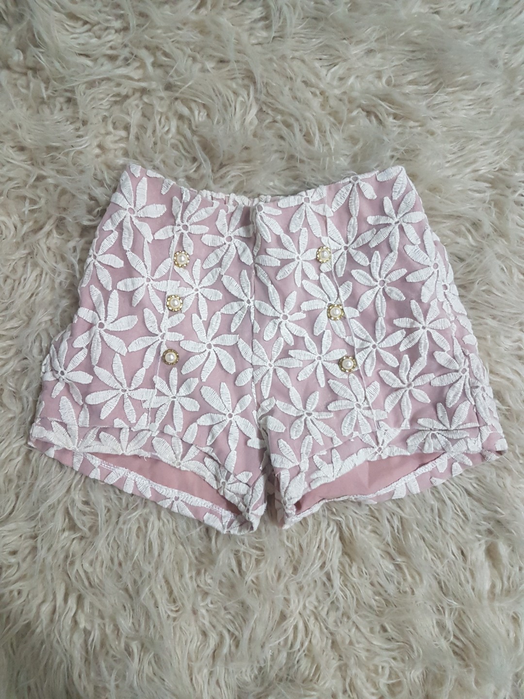 Soulier Lace Shorts (Category: Shorts) located in Mandaluyong City. Submitted by somethingoldmnl (Listing ID 211556074, Image 1). Description: RFS: Decluttering Never used.