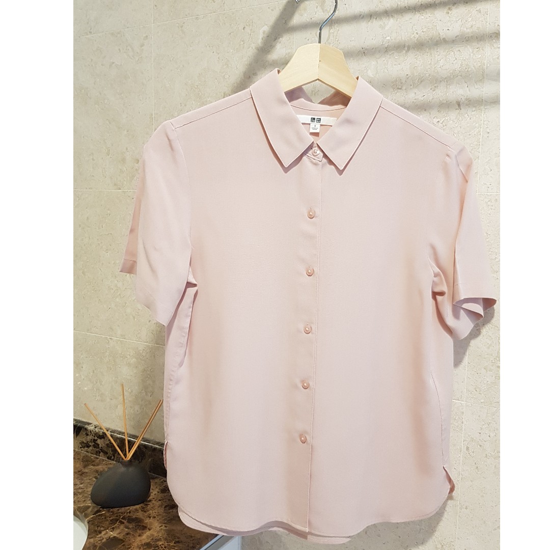 Uniqlo Dusty Pink Shirt, Women's Fashion, Tops, Sleeveless on Carousell