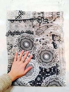 🇮🇹 Made in Italy, NWB pashmina print scarf 🧣