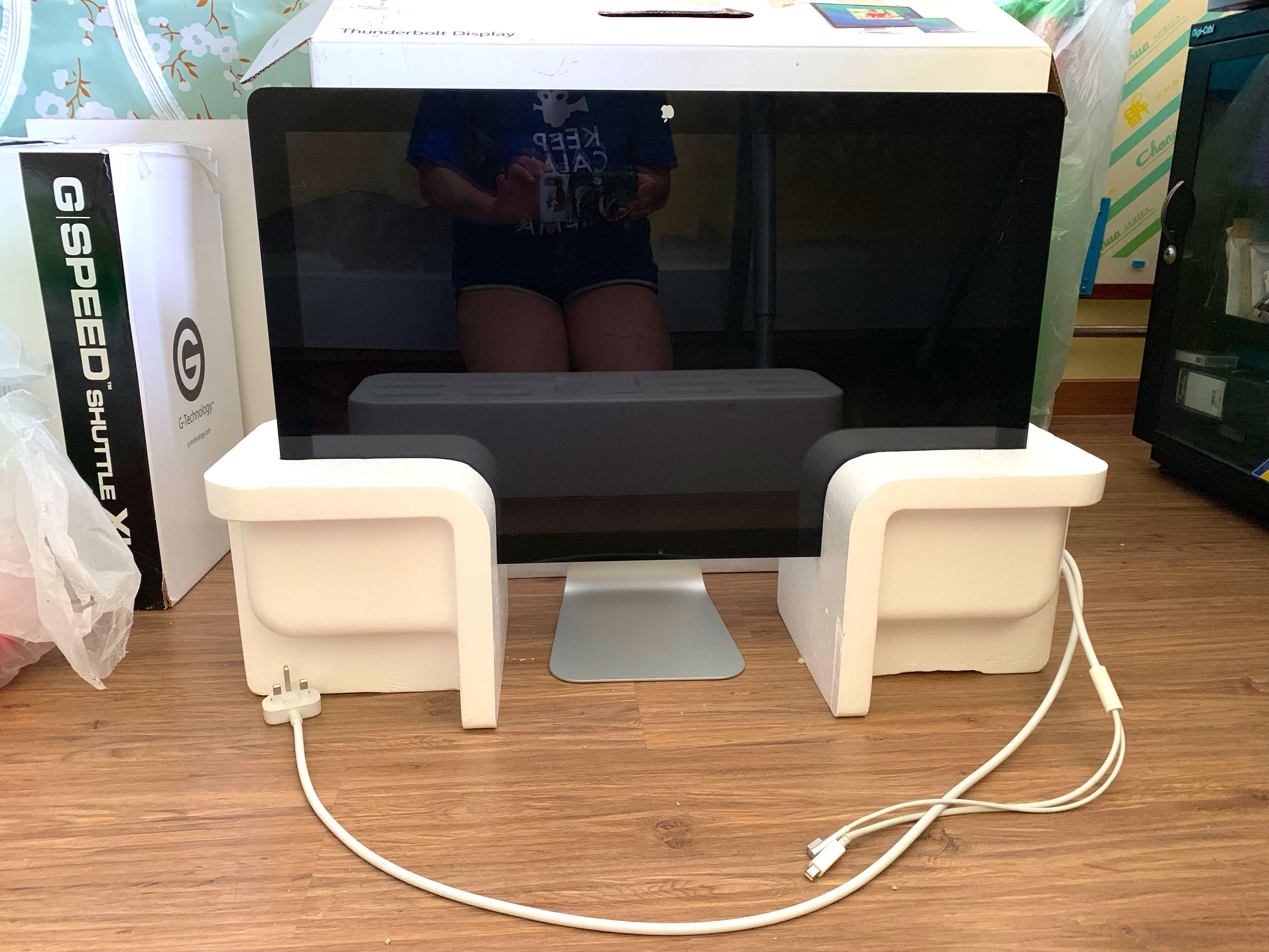 27 Apple Thunderbolt Display With Vesa Mount Electronics Computer Parts Accessories On Carousell