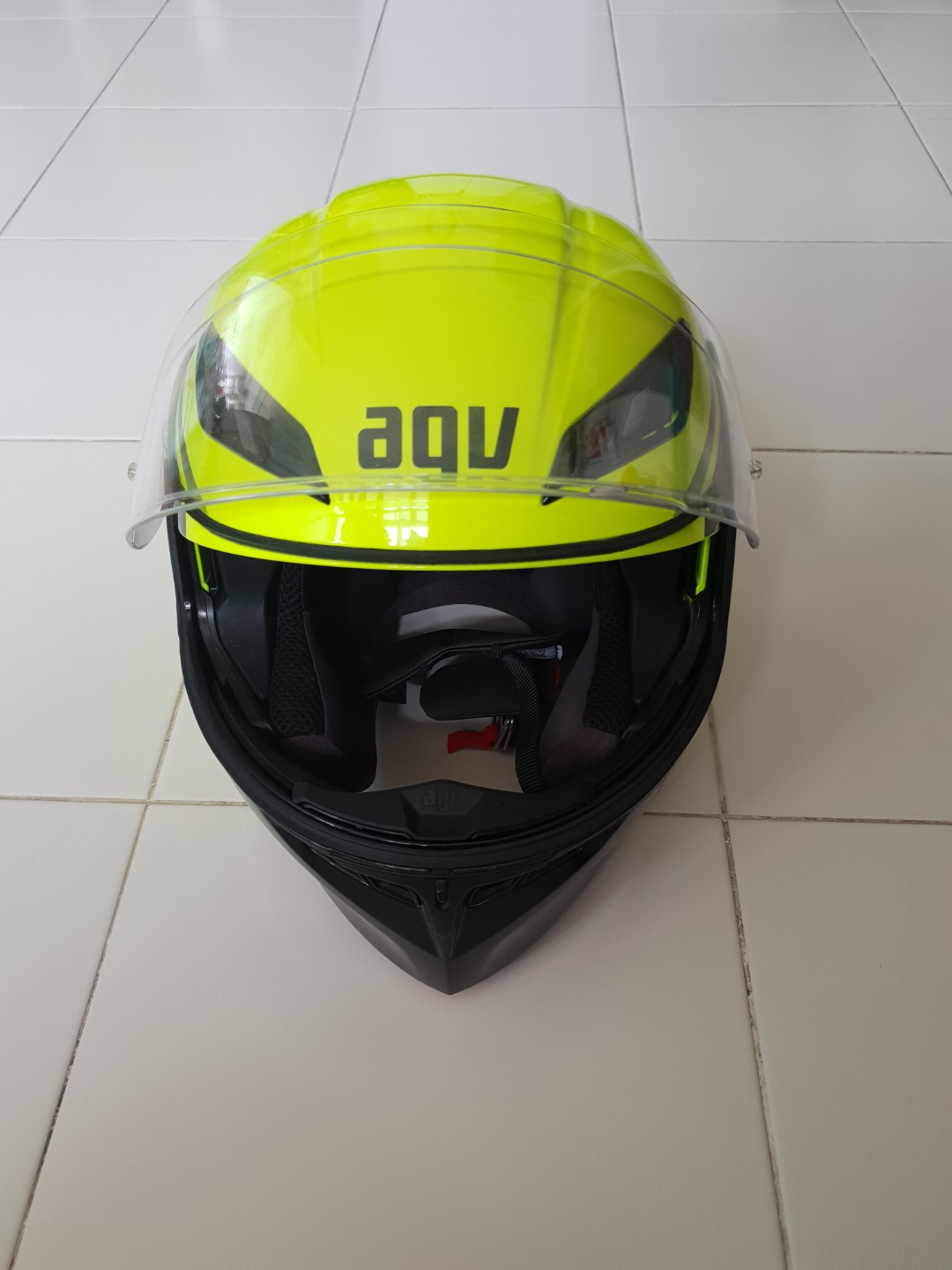 AGV Compact Course Yellow Black (Modular Helmet), Motorcycles, Motorcycle  Apparel on Carousell