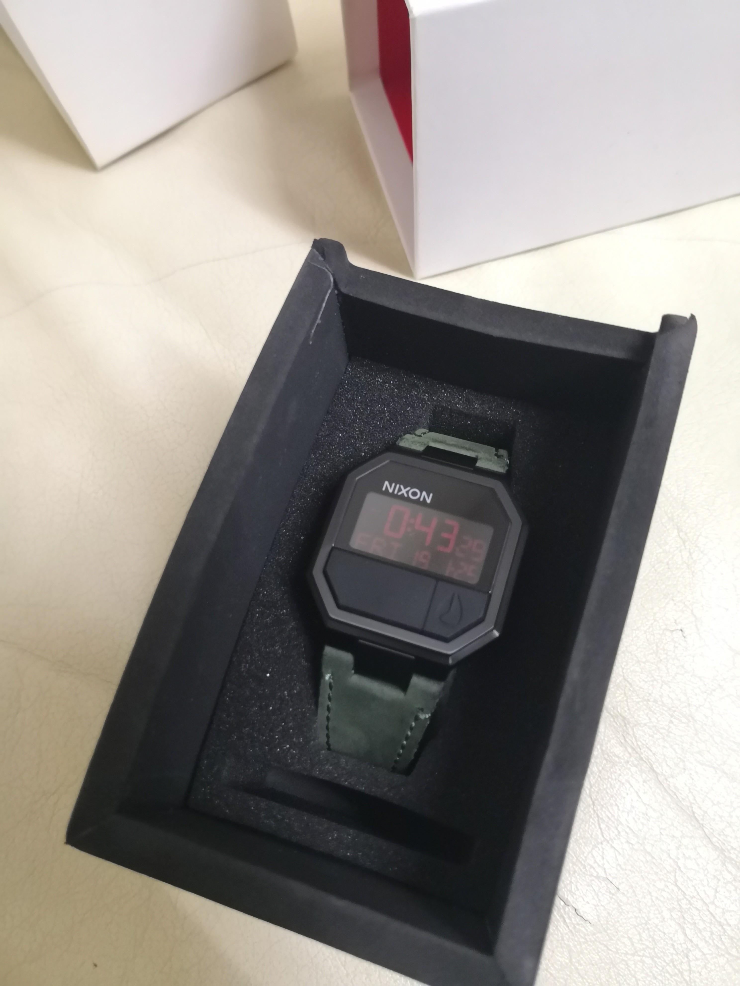Nixon rerun leather top