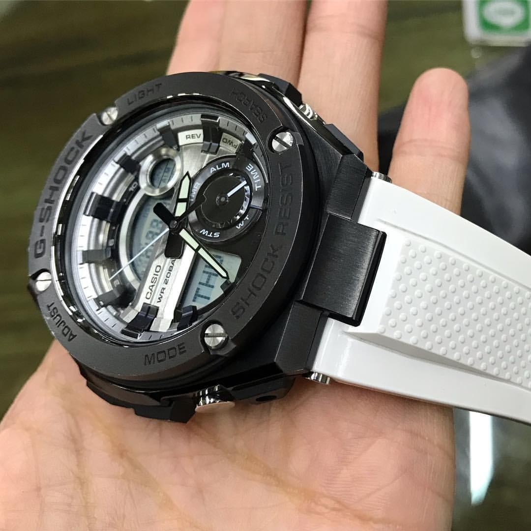 Casio g hotsell shock gst 210b