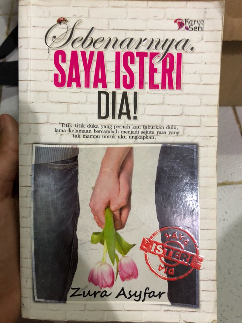Novel Melayu Sebenarnya Saya Isteri Dia Books Stationery Books On Carousell