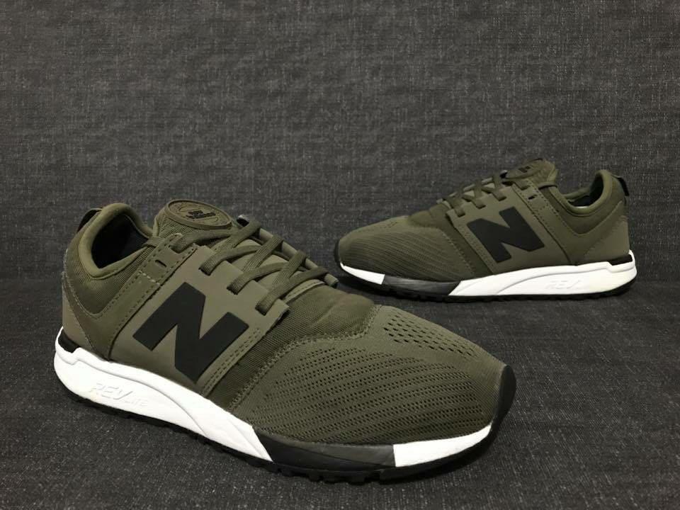 Original New Balance Two Four Seven, Women's Fashion, Footwear, Sneakers on  Carousell
