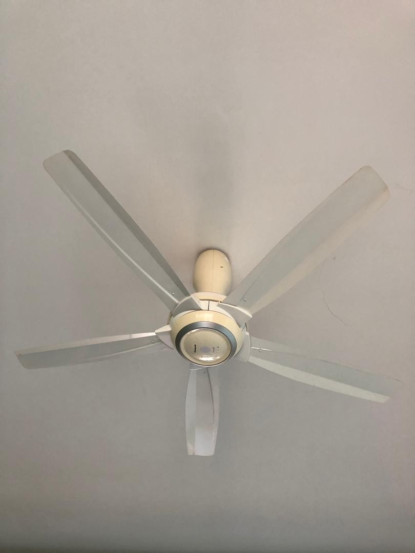 Panasonic Ceiling Fan 5 Blades With Remote Control Kitchen