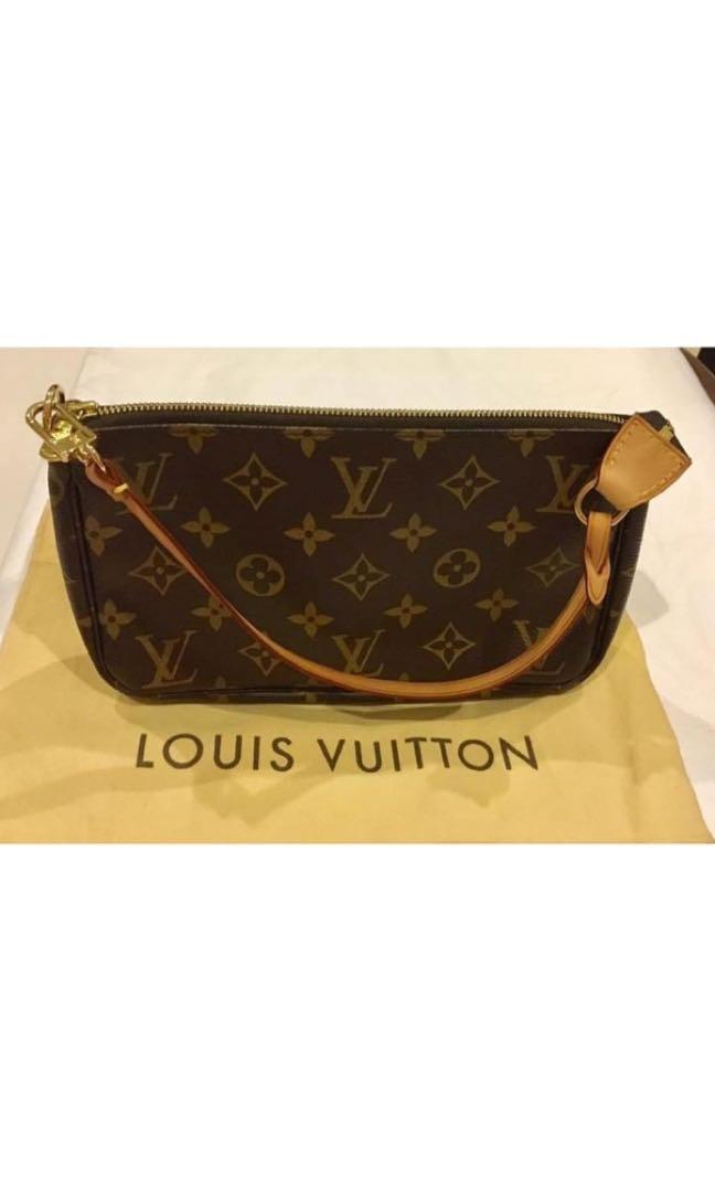 Lv cheap pochette preloved